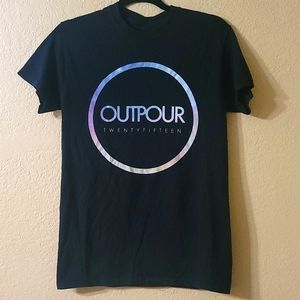 OUTPOUR T-shirt Size S